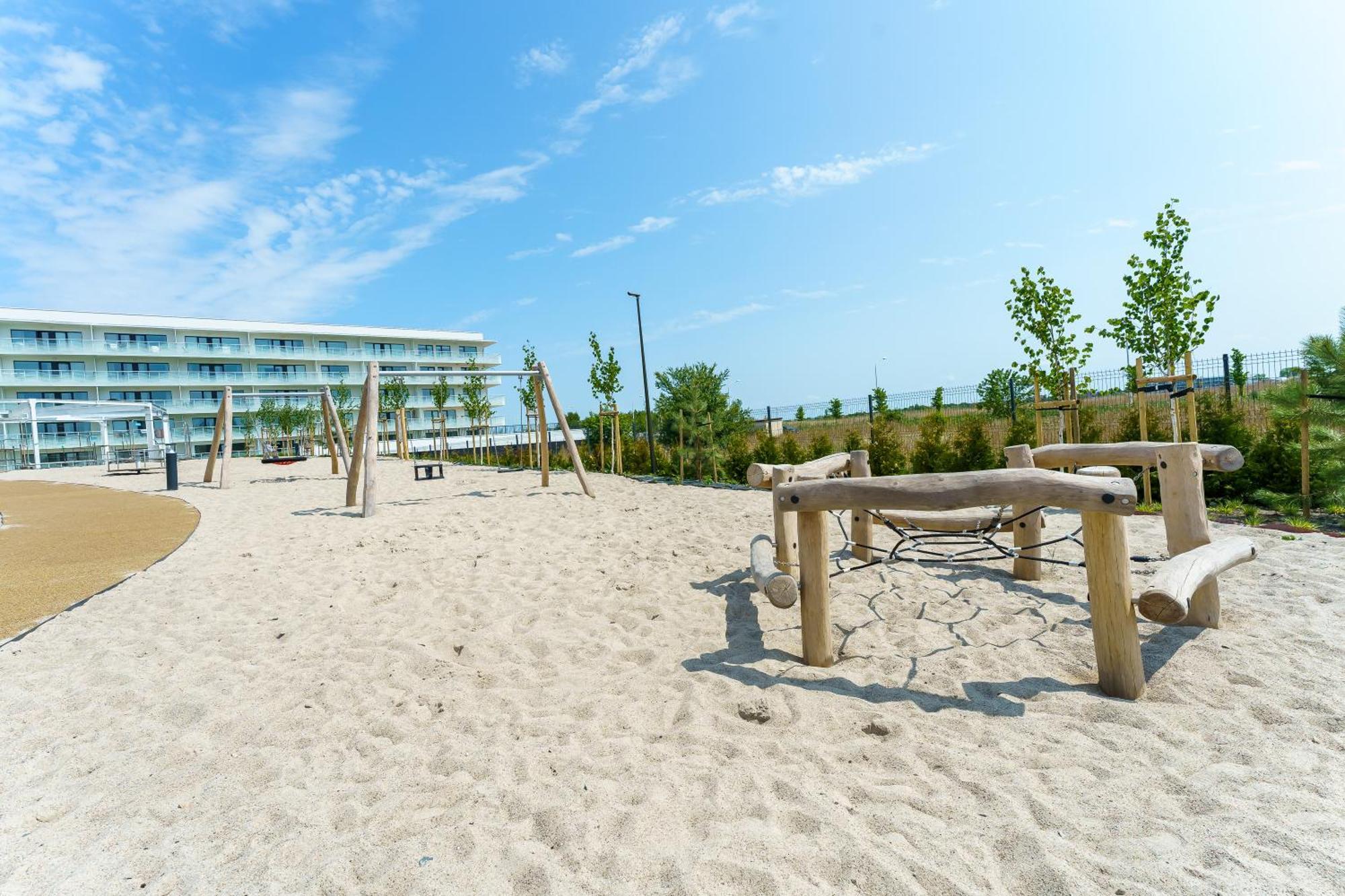 Polanki Aqua Apartamenty Z Basenem I Wellness Idealne Dla Rodzin 科沃布热格 外观 照片